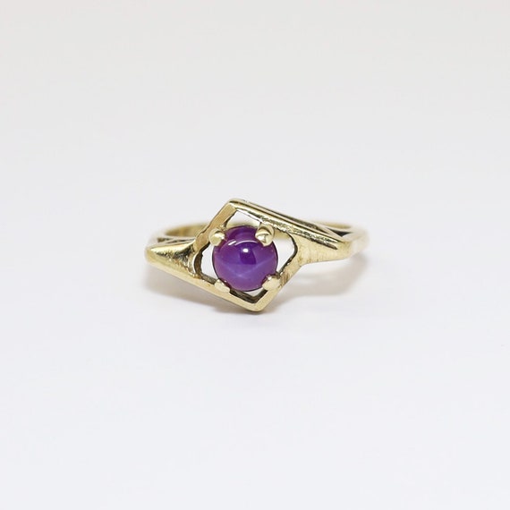 Vintage 10k Gold & Star Ruby Cabochon Ring - image 2
