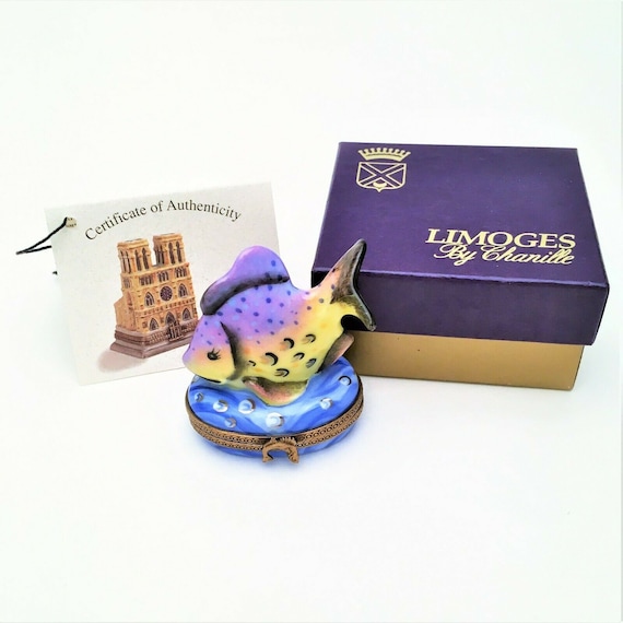 blue and yellow fish in a box Boxfish – Aquatic Collection Aquarium have for aquariums and ocean themed attractions and gift shops. New Yellow Fish Trinket Hinged