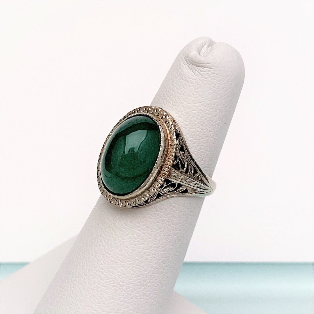 Vintage Art Deco Era 14k White Gold Filigree Ring With Chrysoprase