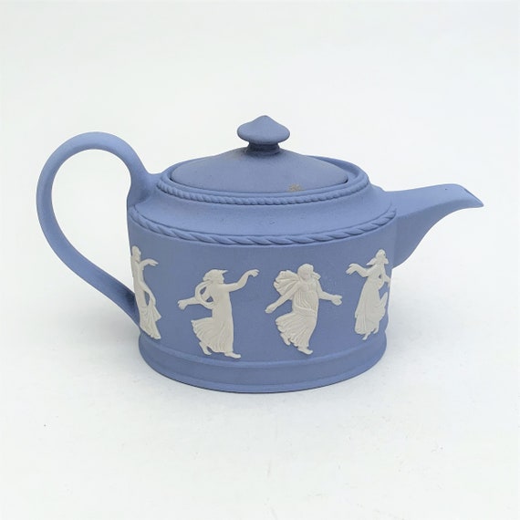 Vintage Wedgwood Cream on Lavender Jasperware 'dancing Hours