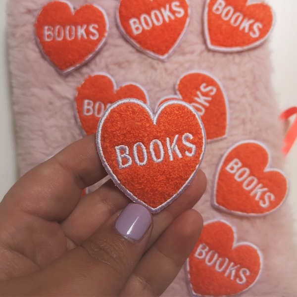 Patch Thermocollant Chenille BOOKS - Ecusson cœur Books - Cadeau amoureux des livres - Cadeau