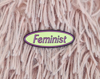 Pin esmaltado feminista - Insignia del poder femenino