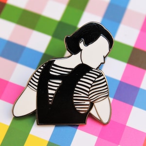 Broche de esmalte Fleabag: Retrato de Phoebe Waller-Bridge