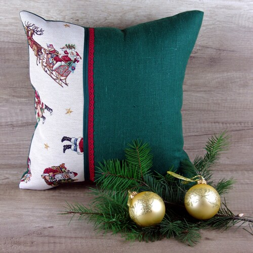 Christmas decor tapestry PILLOW COVERS set of 4, Green red linen decorative cushion cover, shops Xmas hame decor gobelin pillowcases 16 x 16 inch