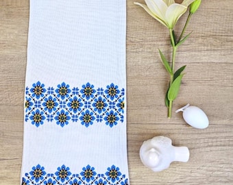 Blue Floral Ukrainian Easter Basket Cover, Vintage Embroidered Rushnyk