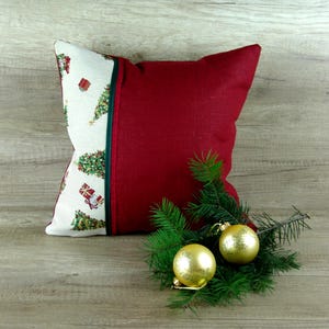 Burgundy Christmas Tapestry Pillow Cover: Linen Decorative Cushion, 16 inch
