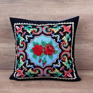 Red Roses Embroidered Cushion Cover: Vintage Floral Needlepoint Pillowcase