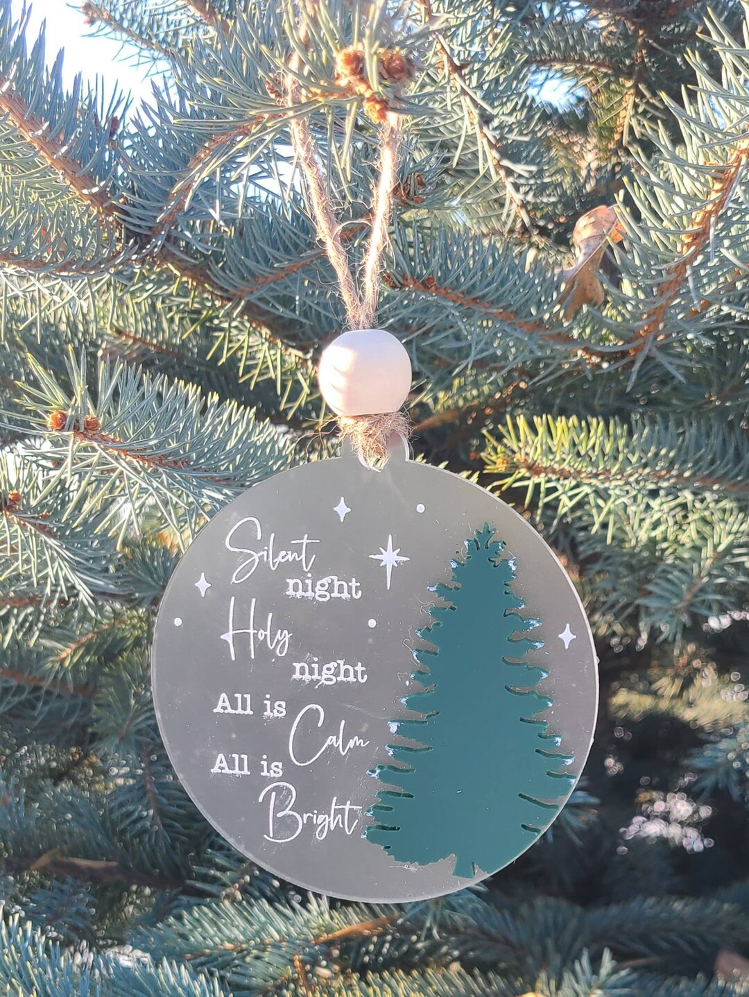 Cómo Se Monta El árbol De Navidad Más 'instagrameable' De Madrid
