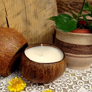 Big coconut shell candle. Soy wax candle. Tropical candle. Container candle. Handmade candle. Vegan candle. Organic candle. White candle. 画像 5