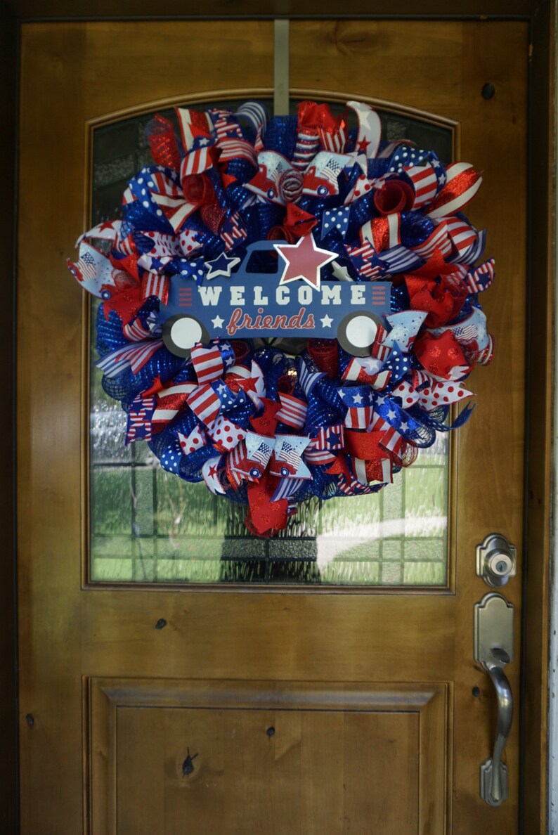 Americana Mesh Wreath Patriotic Truck Truck Wreath Memorial Day Wreath Fourth of July Wreath Patriotic Wreath USA Mesh Wreath