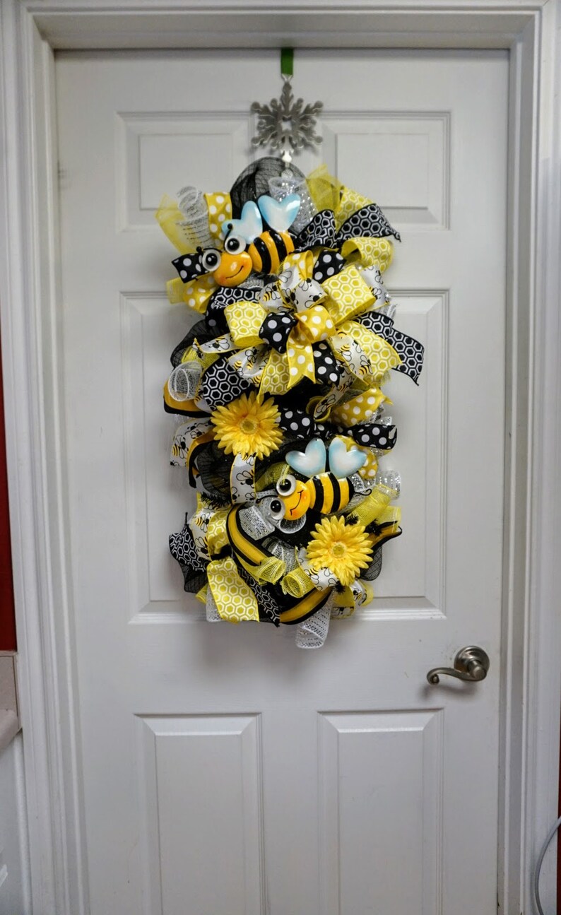 Bee Swag Bumble Bee Swag Bumblebee Door Hanger Bee Decor | Etsy