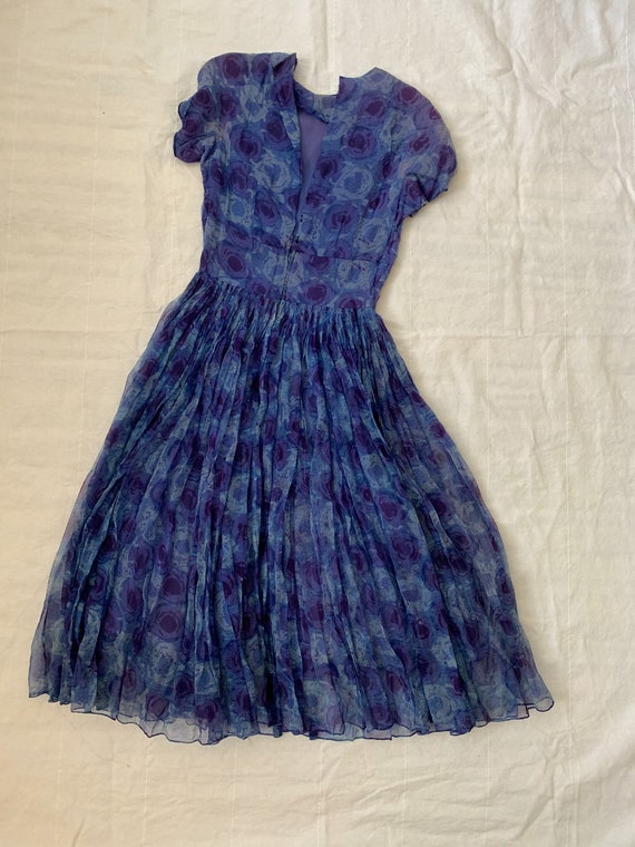 1950's Chiffon Micropleat Roses Dress / Size XS - image 5
