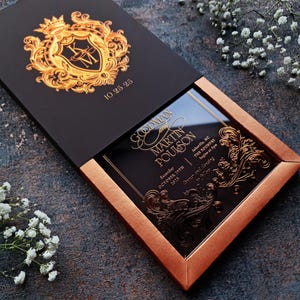 Luxus-Hochzeitseinladung mit Box Kupferbraune Farbe Voll anpassbar. Folie gedruckt Acryleinladung. Weicher Karton. Bronze