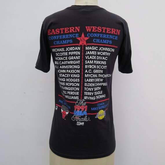 0821 - 90 90 90 - la finale de la NBA - Los Angeles Lakers VS les Chicago Bulls - T shirt 7a1e4f 0821 - 90 90 90 - la finale de la NBA - Los Angeles Lakers VS les Chicago Bulls - T shirt 7a1e4f