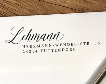 Gepersonaliseerde adresstempel met elegant schrijven - zelfkleurend of als houten stempel