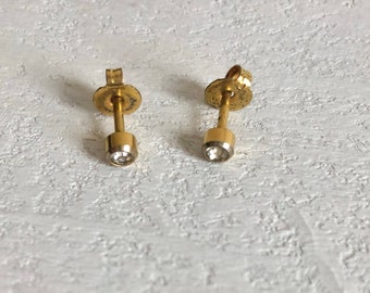 Simple stud earrings | minimalist golden earrings