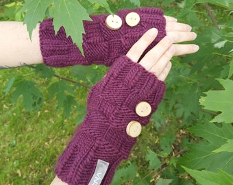 La Contemporaine acrylic and wool knit fingerless gloves for adult women