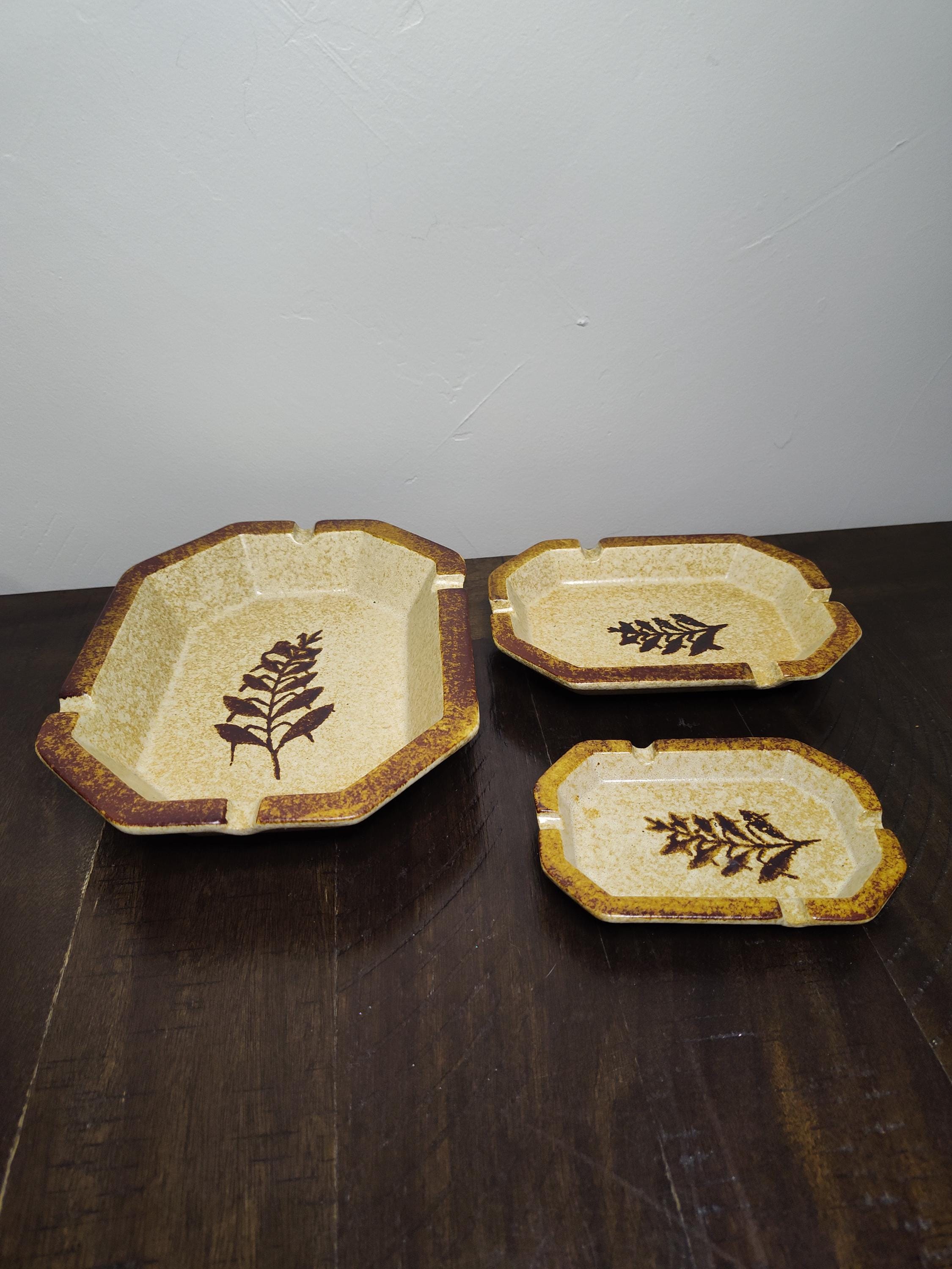 ミッドセンチュリーモダンヴィンテージセラミック灰皿セット