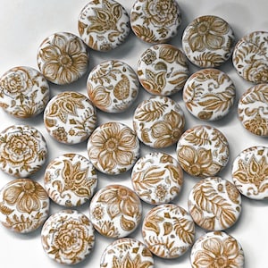 Brown And White Flowers  25 Pieces - 20mm Round Decorative Mosaic Tile - Mosaic Tiles - Jewelry Tiles - Beading Cabochons 20mm - Mosaic Art