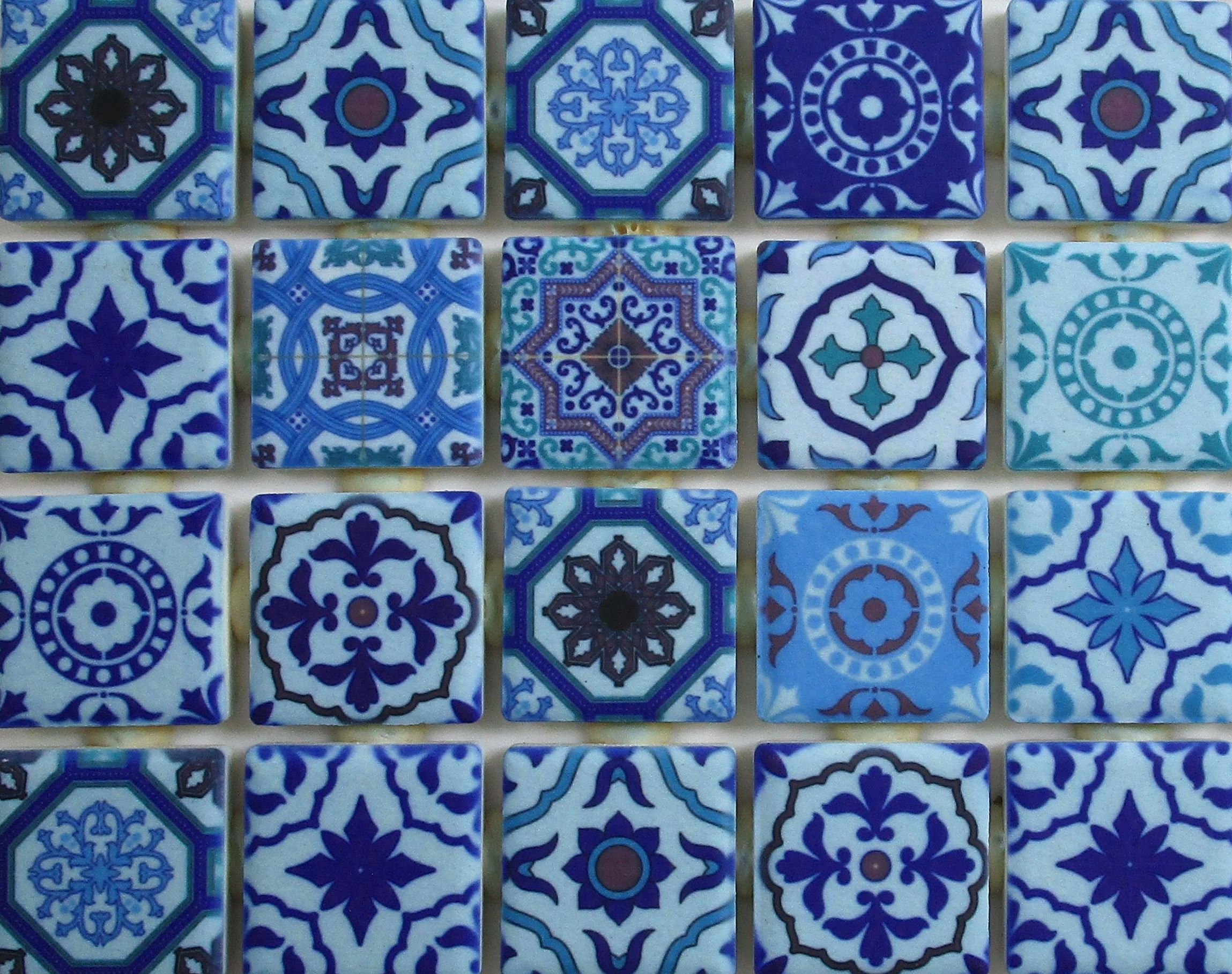 40 Irregular Mosaic Tiles, Puzzle Glass Tiles, Jigsaw Tiles, Geometric Tiles,  Glass Pieces for Mosaics, Tile Art , Mosaic Supply 10-25mm 