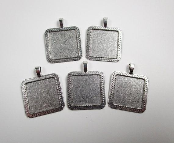 25mm Decorative Square Pendant Trays 1 