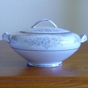 Vintage Noritake Royce Sugar Bowl: Platinum Trim Floral Porcelain, Japan