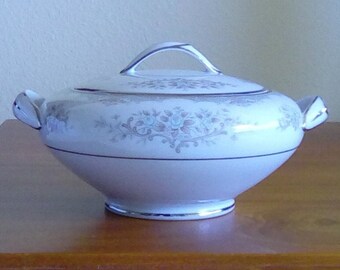 Noritake Royce Sugar Bowl, #5809, White Porcelain with Platinum Trim, Tan and Blue Border and Flowers, Made in Japan 1957-1962, Discontinued