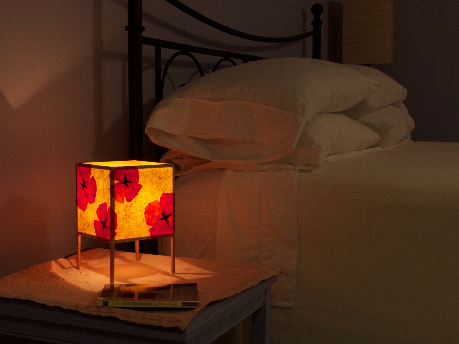 Glogoods LLC Table lamp