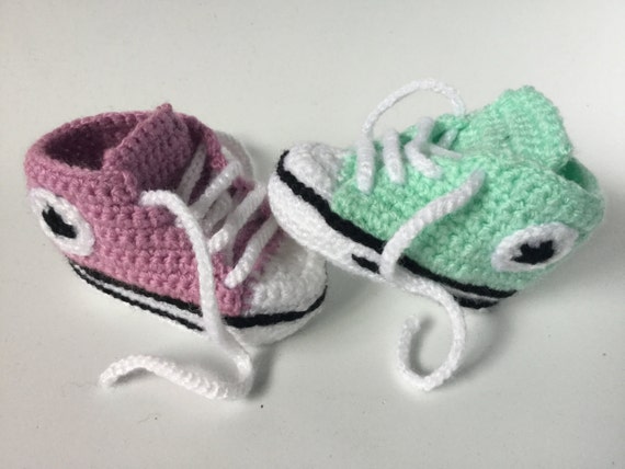 Turnschuhe Baby Converse häkeln, häkeln Baby Schuhe, häkeln Baby Booties, Baby Boy Schuhe für Baby 0 3, 3 6, 6 9, 9 12 Monate Turnschuhe Baby Converse häkeln, häkeln Baby Schuhe, häkeln Baby Booties, Baby Boy Schuhe für Baby 0 3, 3 6, 6 9, 9 12 Monate
