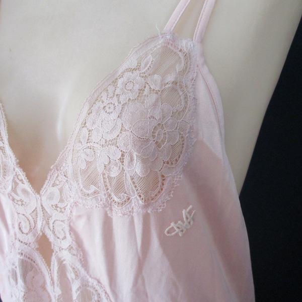 Vintage Diane Von Furstenberg Lingerie Set | Glamorous 1970's Pink Lace Full Length Robe and Nightgown | DVF Low Cut Lace Designer Lingerie