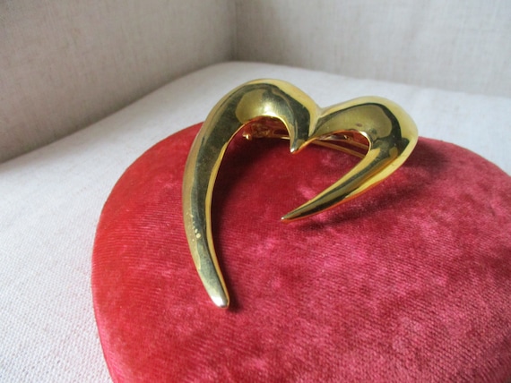 Vintage Huge Goldtone Modernist Heart Hair Barret… - image 4