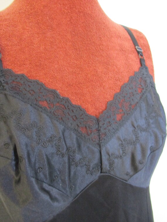 Black Lace Slip Dress | Vintage Sears Embroidered… - image 4