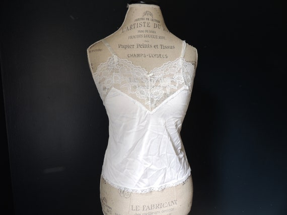 Vintage JC Penny White Lace Bust Trim Nylon Slip … - image 2