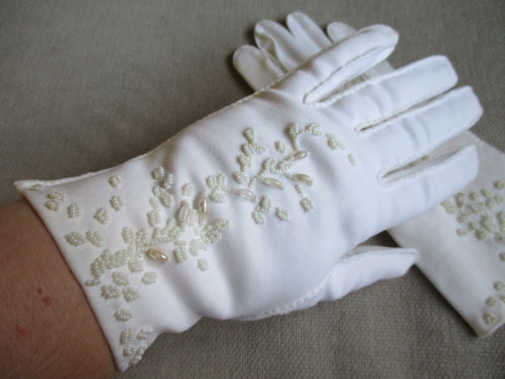 Vintage White Beaded Wrist Gloves  | Short White … - image 1