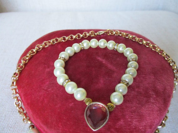 Vintage Pearl and Pink Stone Y2K Necklace and Str… - image 7