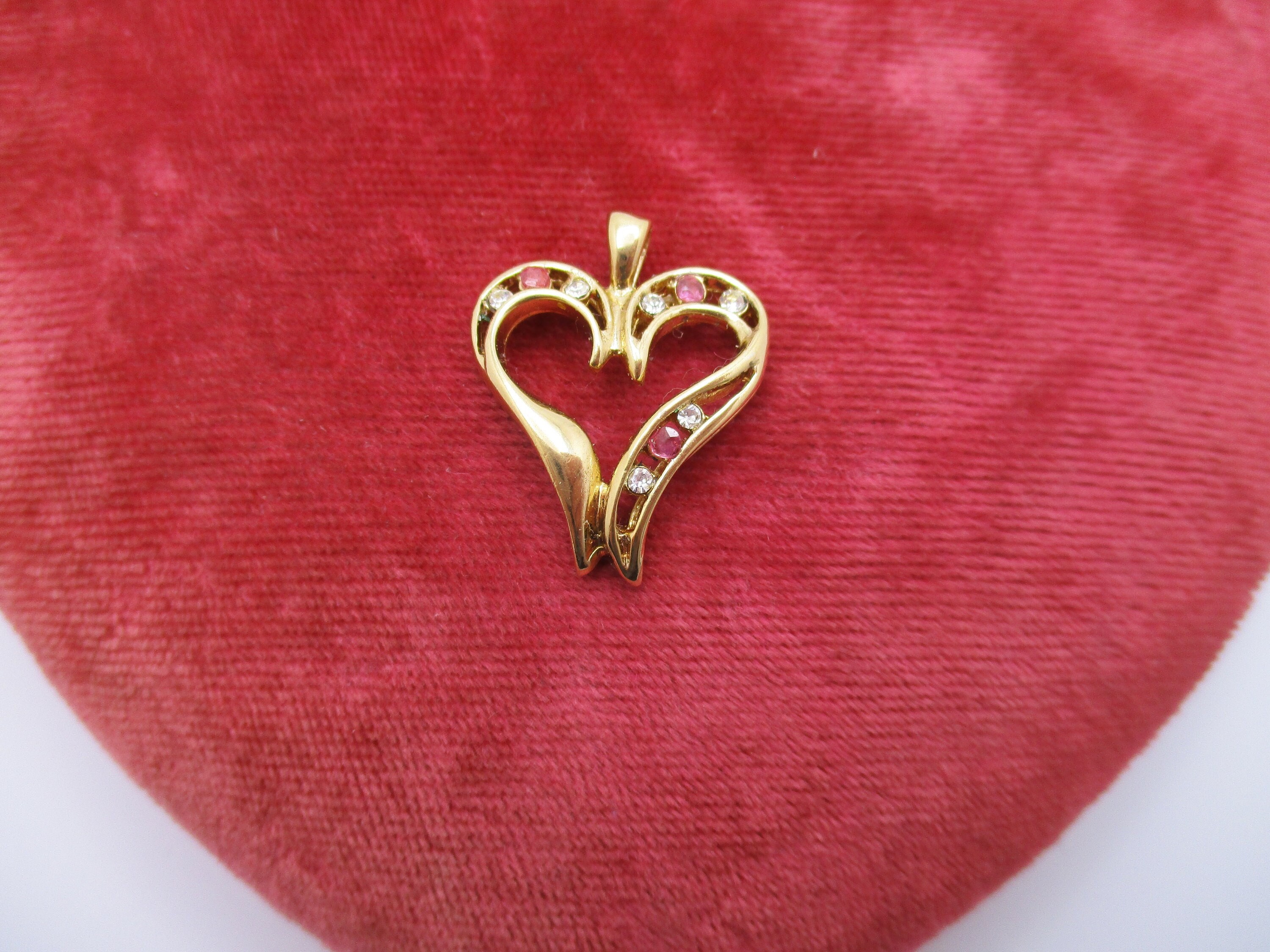 Vintage LIND Goldtone 925 Heart Pendant With Pink and Clear