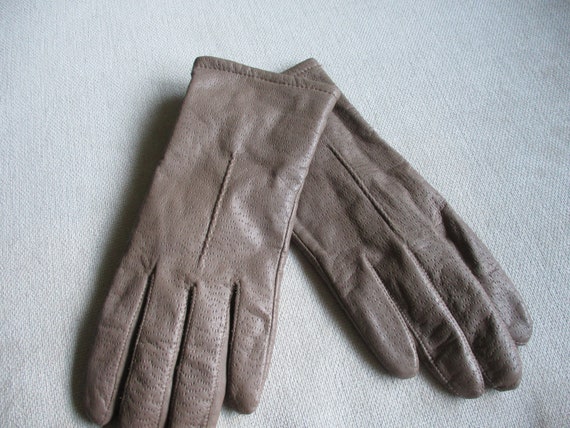 Vintage Fownes Grayish Leather Driving Gloves | S… - image 3