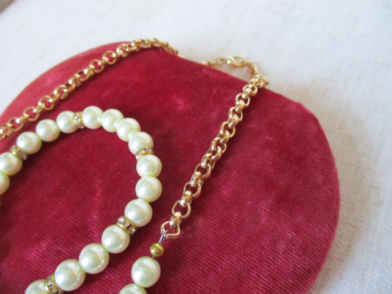 Vintage Pearl and Pink Stone Y2K Necklace and Str… - image 4