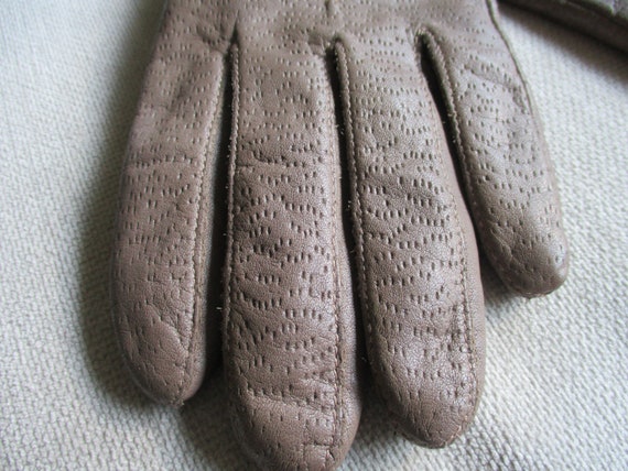 Vintage Fownes Grayish Leather Driving Gloves | S… - image 4