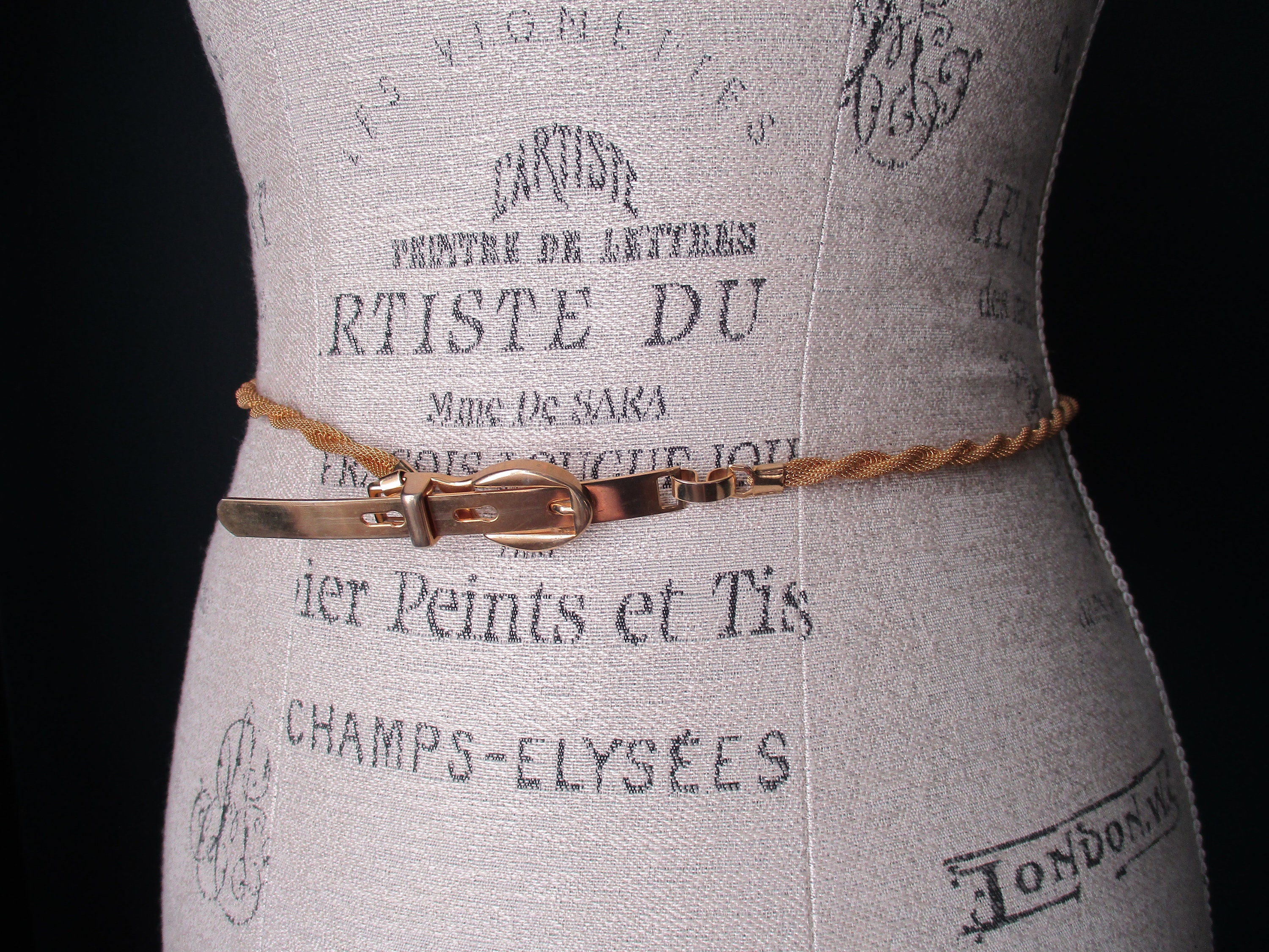 Vintage Small Gold Chain Belt | Rope Chain Goldtone Waist  display picture 1