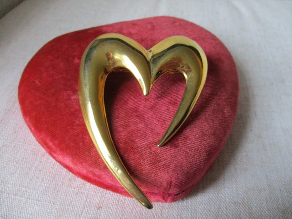 Vintage Huge Goldtone Modernist Heart Hair Barret… - image 1