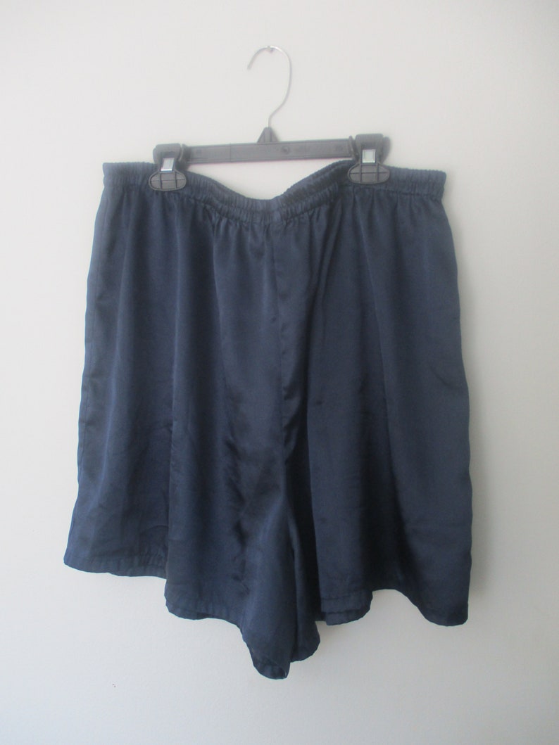 vintage des années 1950 Sears et Roebuck High Waisted Navy Blue Satin Pyjama Short XL image 6