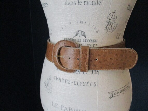 Vintage Anne Klein Calderon Knotted Brown Leather Wide Belt Medium Vintage Anne Klein for Calderon Medium Brown Thick Stamped  main image 4