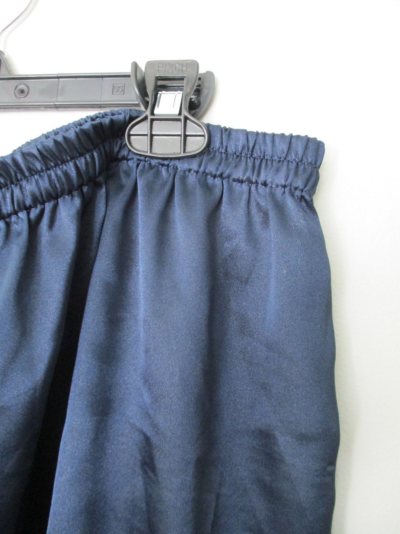 vintage des années 1950 Sears et Roebuck High Waisted Navy Blue Satin Pyjama Short XL image 4