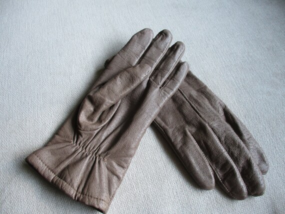 Vintage Fownes Grayish Leather Driving Gloves | S… - image 8