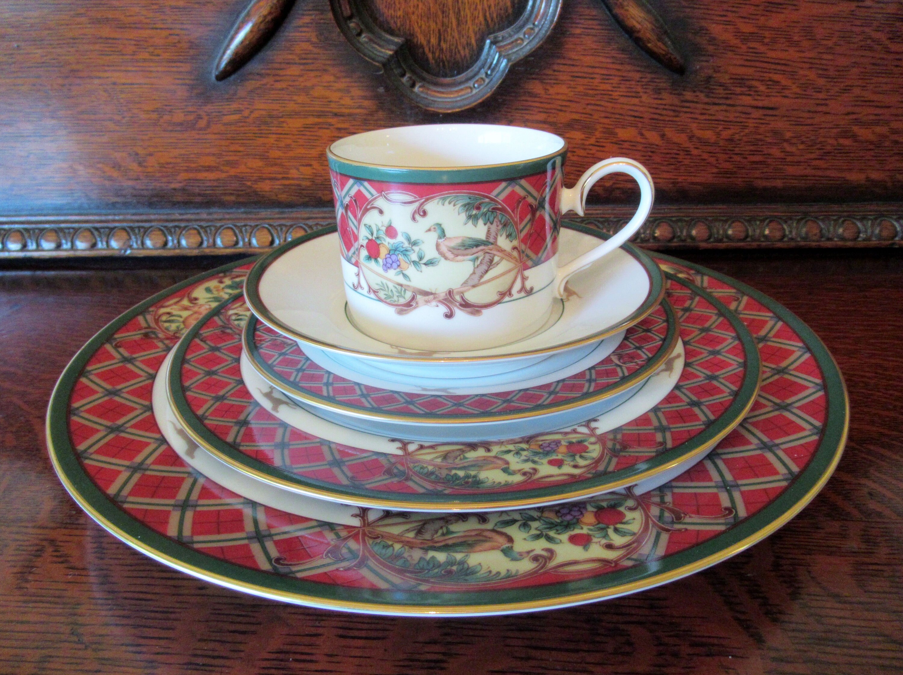 Noritake Royal Hunt Place Setting: 5-piece China, Deer & Plaid