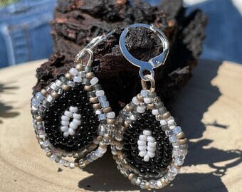 Minimalist Seed Bead Drop Earrings: Black & Silver Boho Style