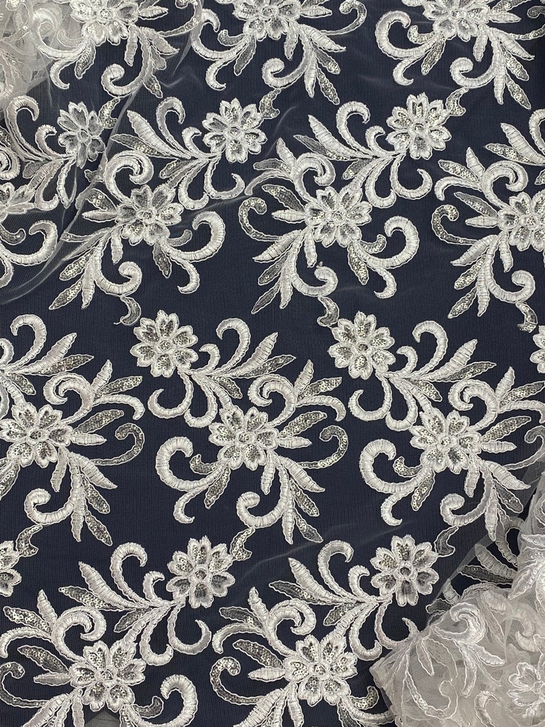 Sequin-Embroidered Mesh Lace with Geometric Grid Overlay & Scalloped Floral Border Fabric