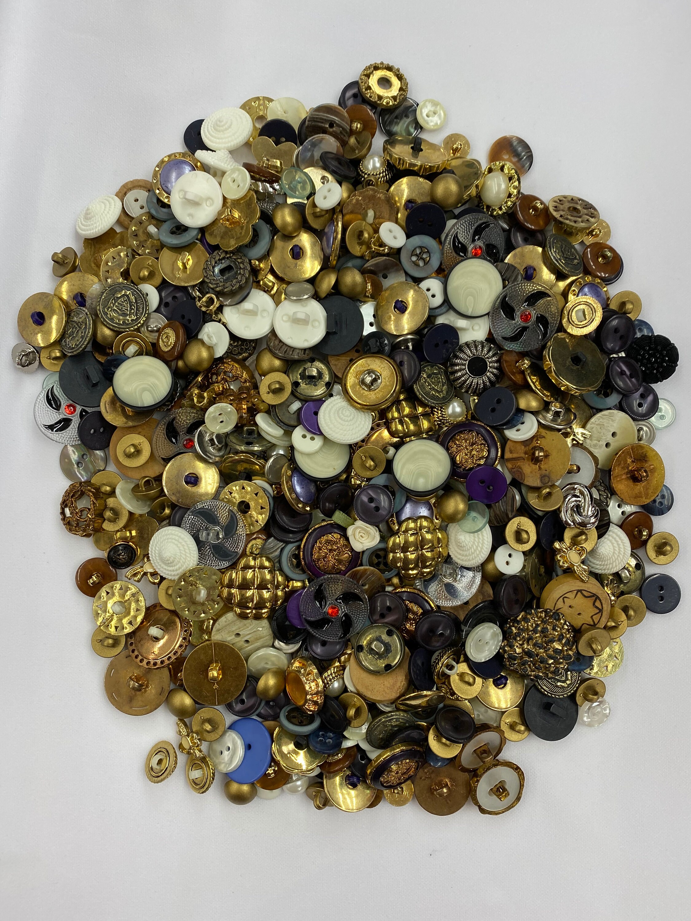 1 Pound of Buttons Assorted sizes designs and colors by Etsy