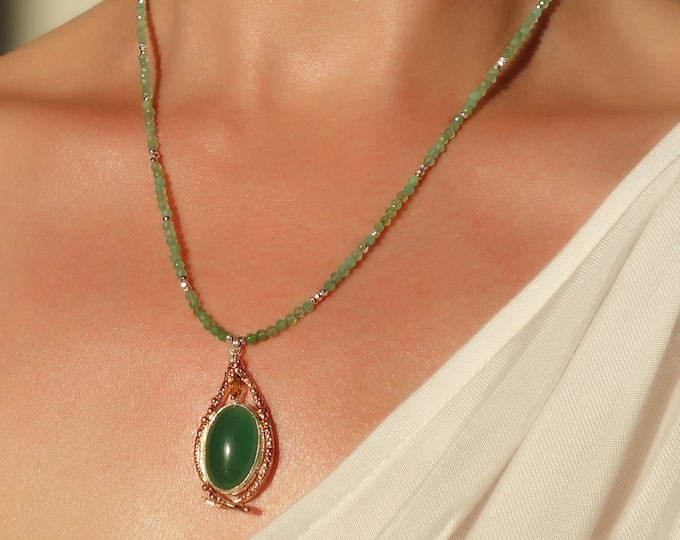 Chrysoprase necklace with chrysoprase pendant and sterling silver, green chrysoprase pendant, chrysoprase jewelry, chalcedony necklace